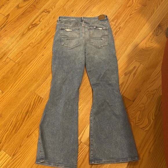 light wash ripped flare American eagle jeans - Picture 2 of 2